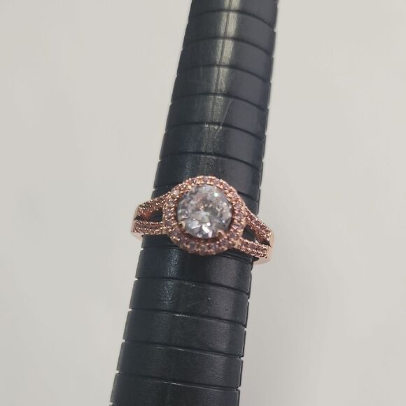 Elegant Rose Gold Tone Halo Ring Size 8 - Picture 3 of 3